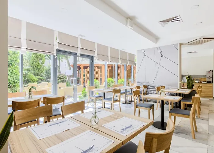 Centrum Zdrowia I Wypoczynku Ikar منتجع 3*