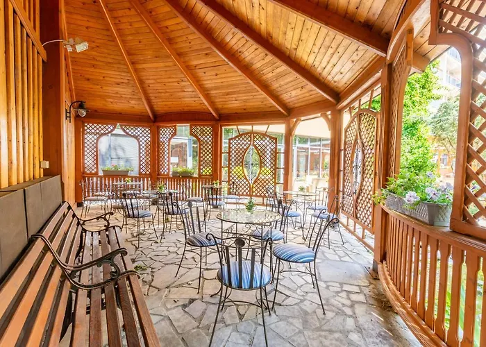 منتجع Centrum Zdrowia I Wypoczynku Ikar 3*